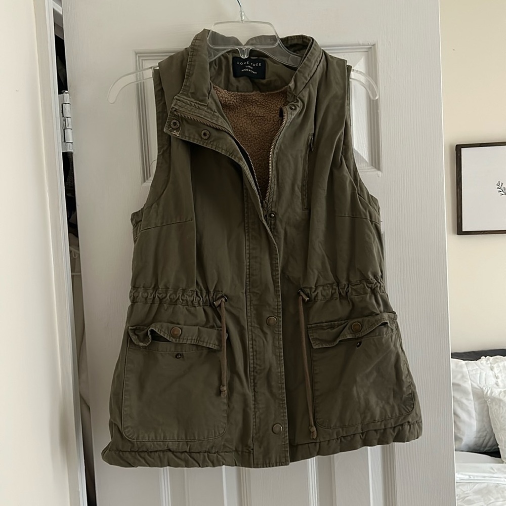 Olive Love Tree Fleece Lined Vest Size L